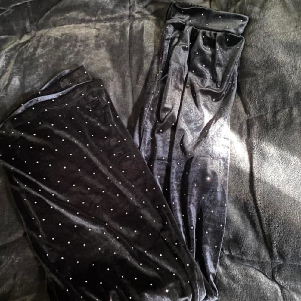 Chic Black Velvet Leggings with Silver Dots